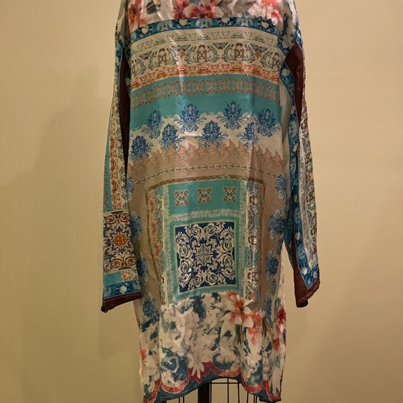 Johnny Was Silk Tunic - Picture 4 of 5